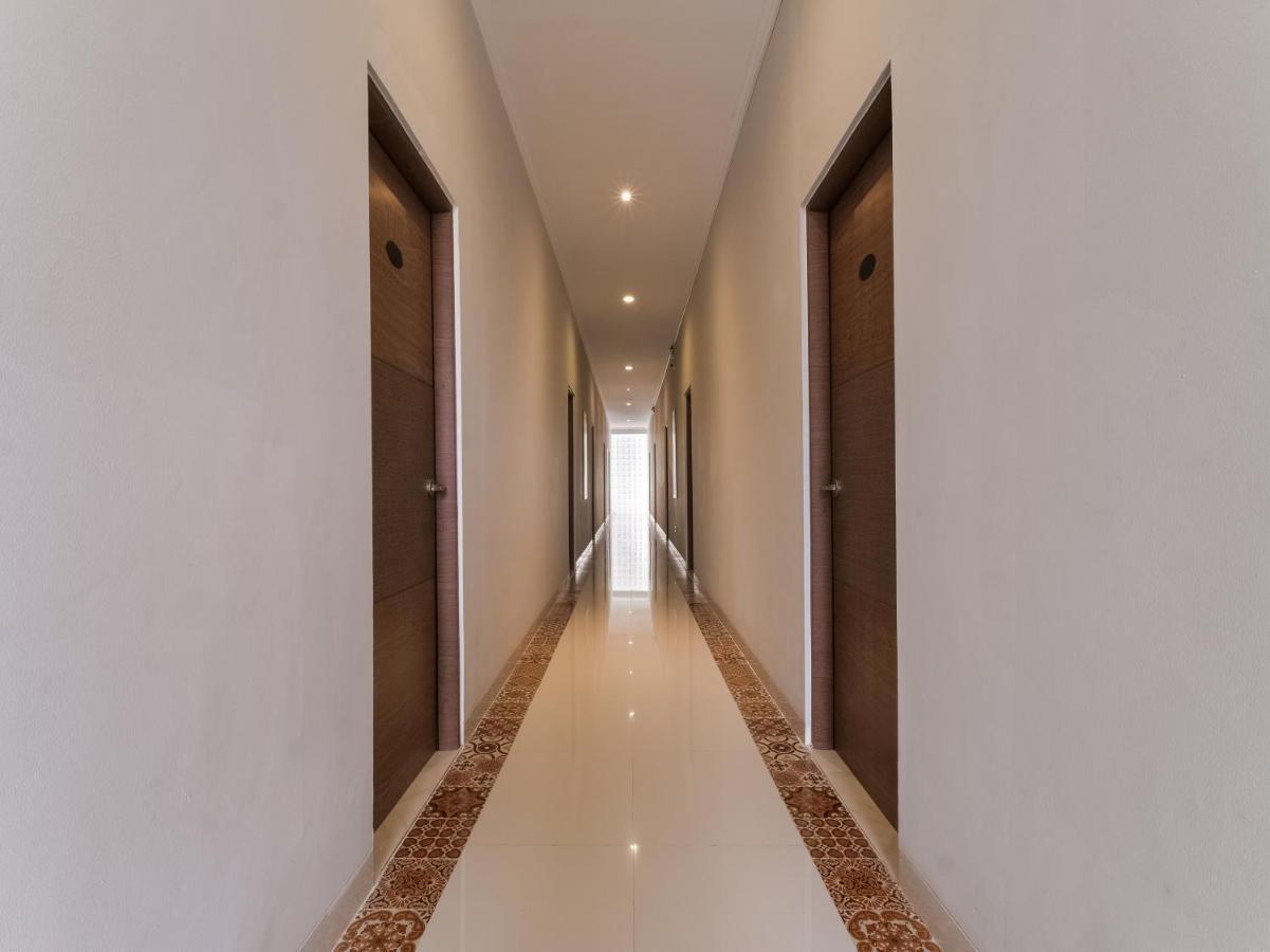 Super Oyo Collection O 90023 Damar Kusumo Guest House Maguwo Εξωτερικό φωτογραφία