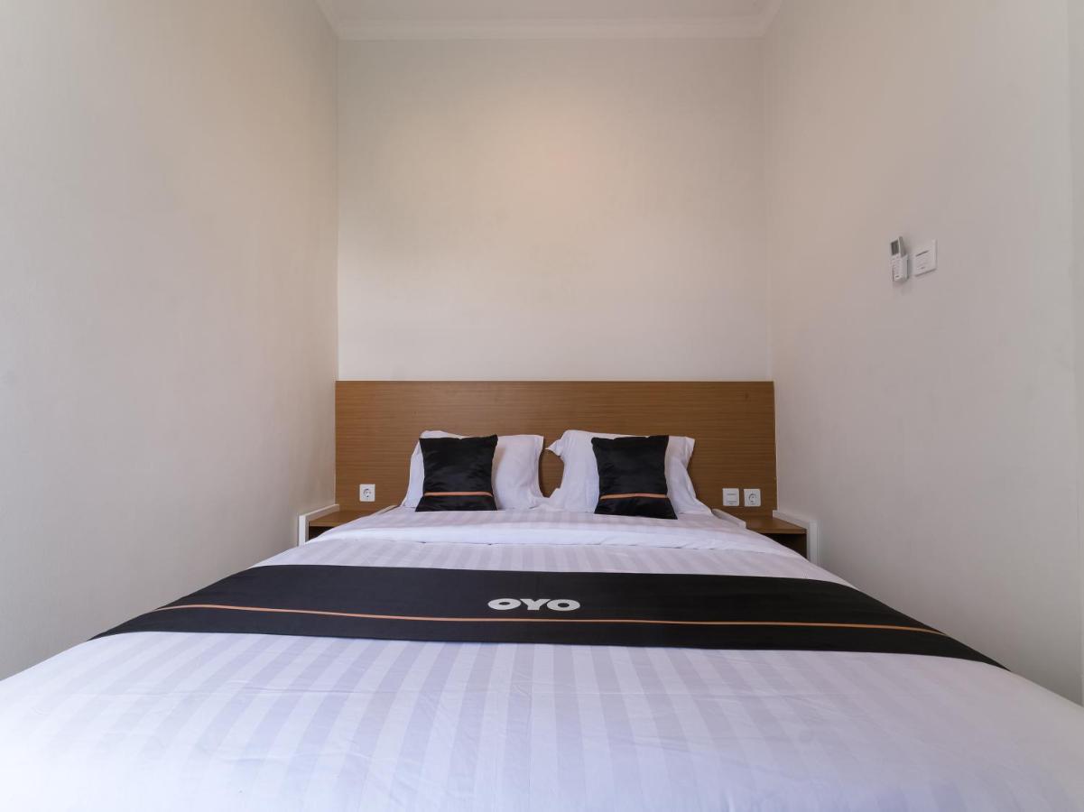 Super Oyo Collection O 90023 Damar Kusumo Guest House Maguwo Εξωτερικό φωτογραφία